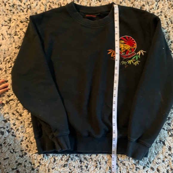 Cropped Heads tiger crewneck - Picture 3 of 8